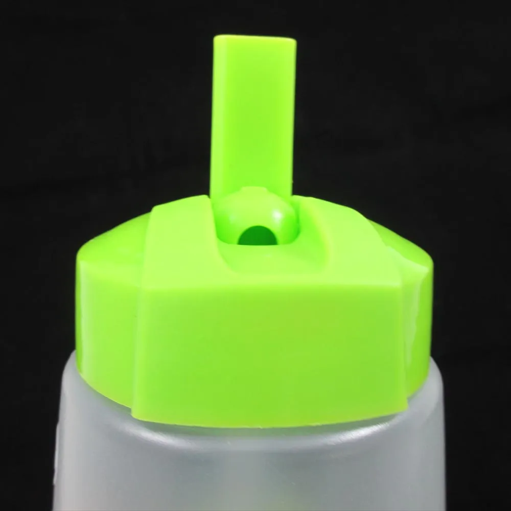 2 Pc 20 Oz Sports Water Drinking Bottles Plastic Canister Hiking Outdoor New !