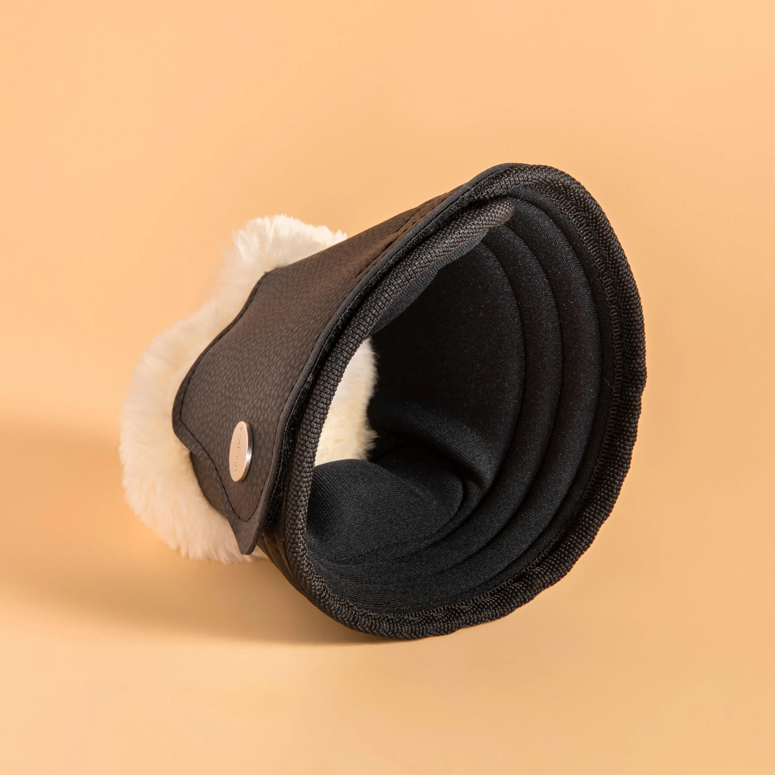 Fouganza Mouton bells with fur for horses, black