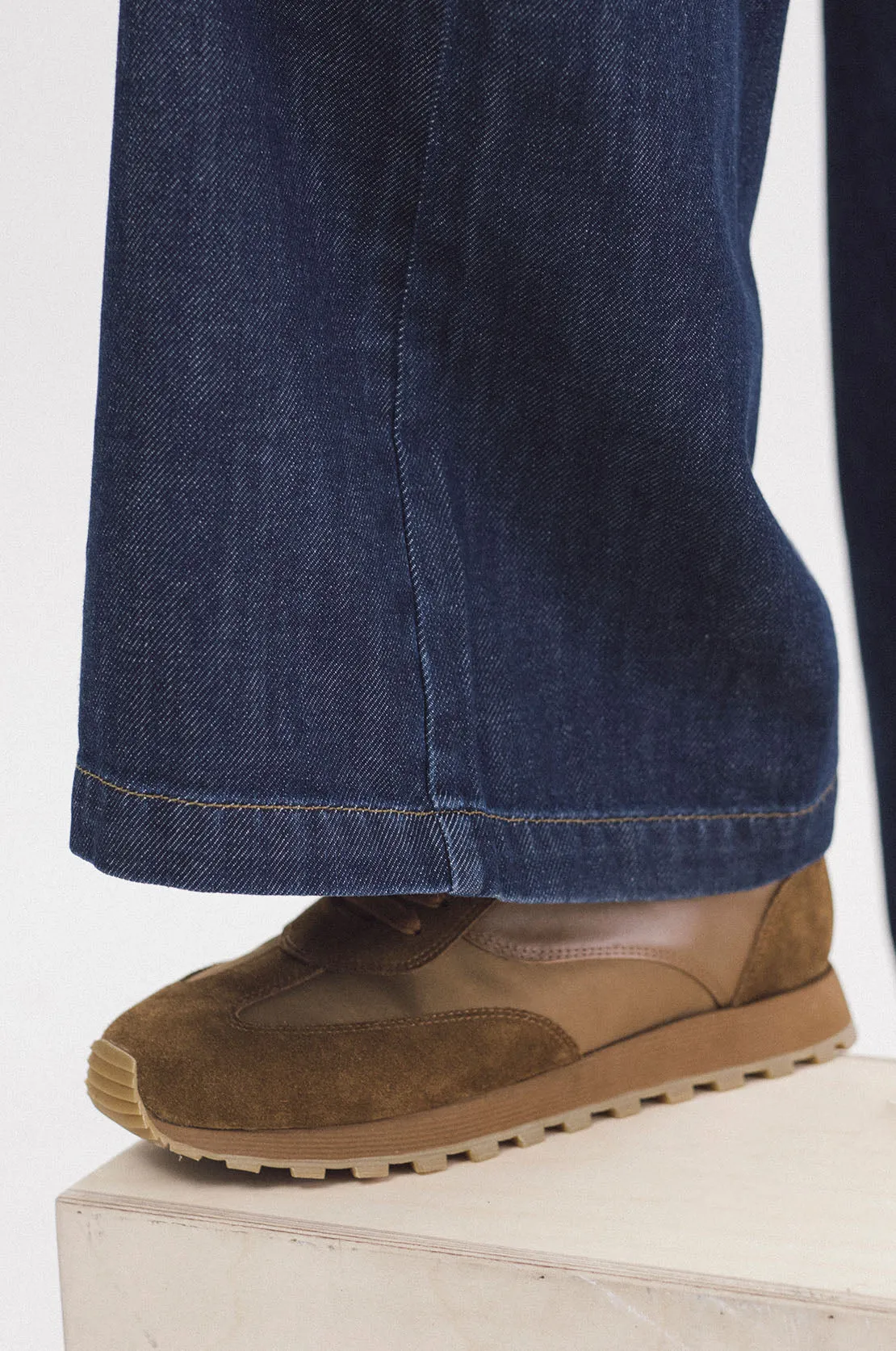 sprint trainer / dark camel brown