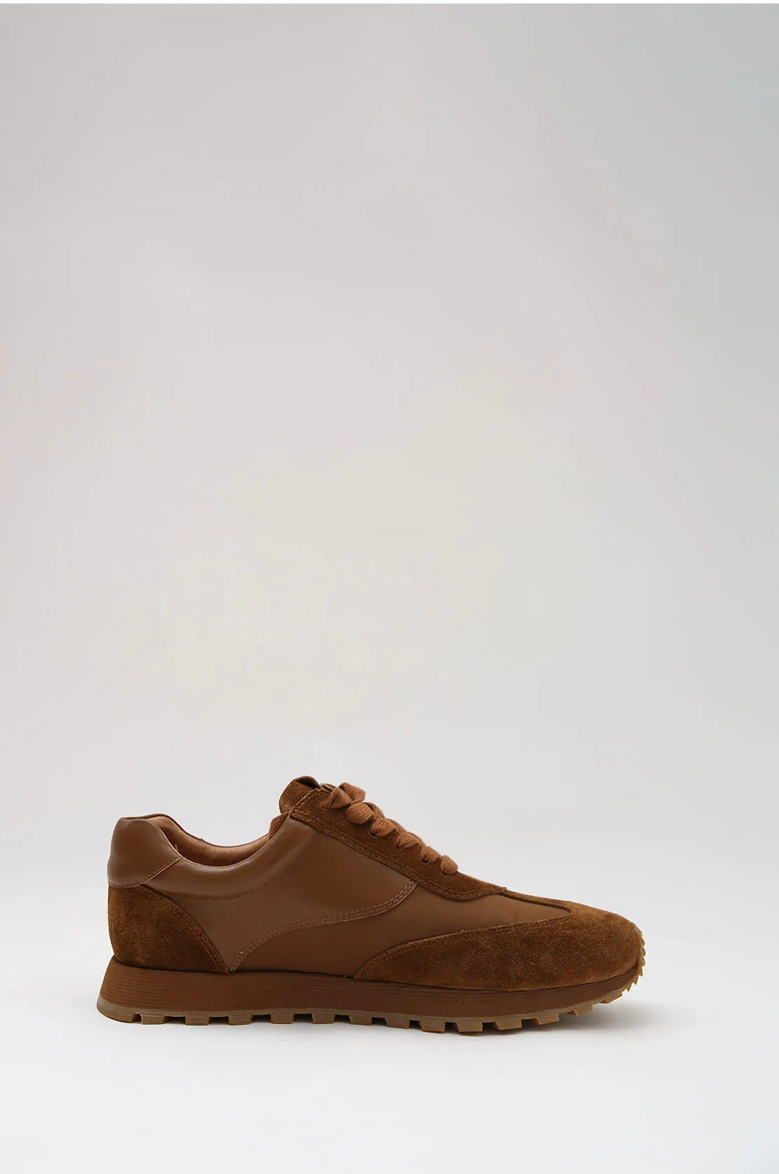 sprint trainer / dark camel brown