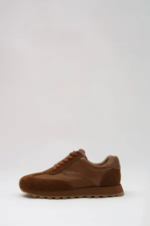 sprint trainer / dark camel brown