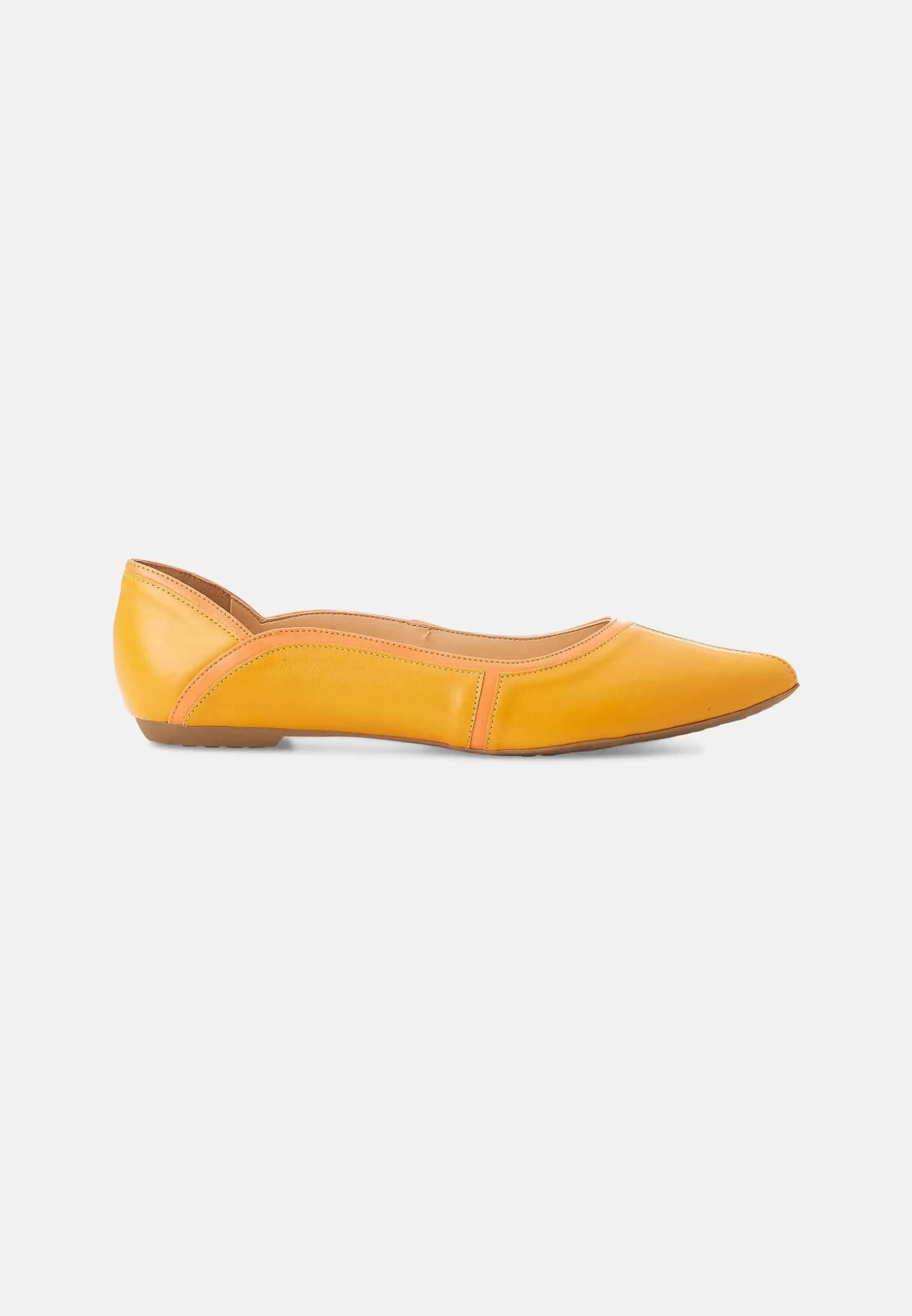 Women's Comfortable Beige Premium Leather Ballerinas with a Non-Slip Rubber Sole